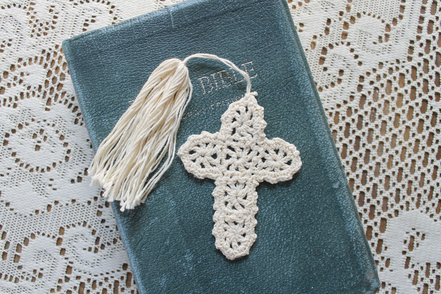 Crochet Cross Bookmark (ships Jan. 7th)