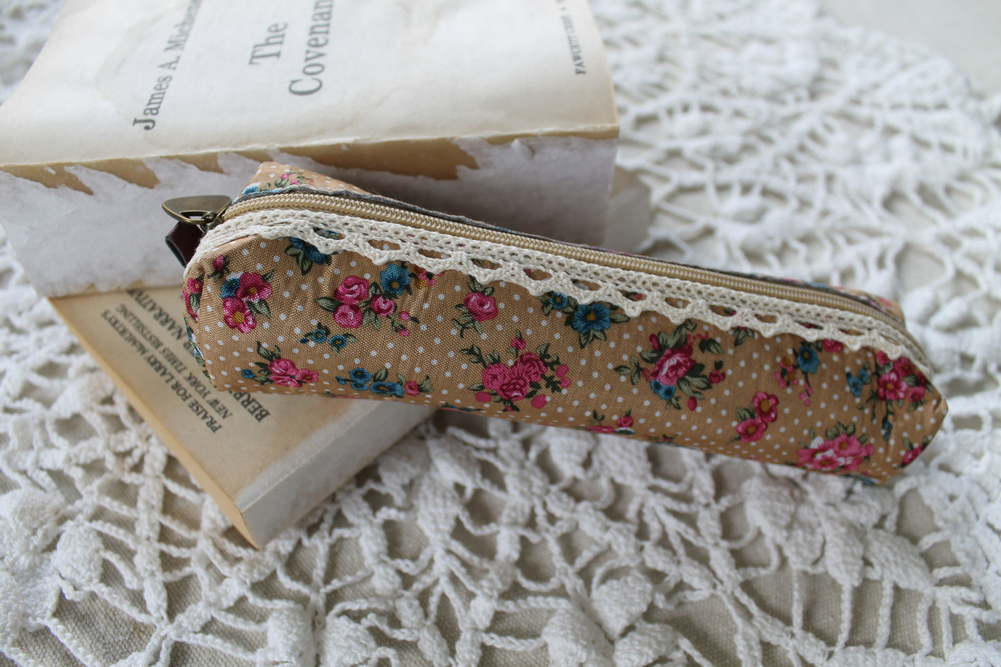 Neutral Floral Pen Pouch