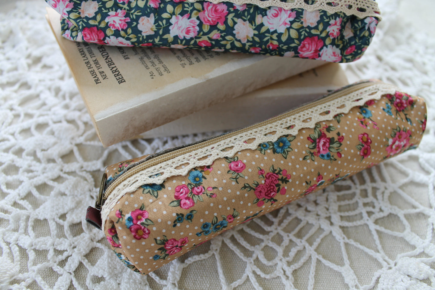 Neutral Floral Pen Pouch