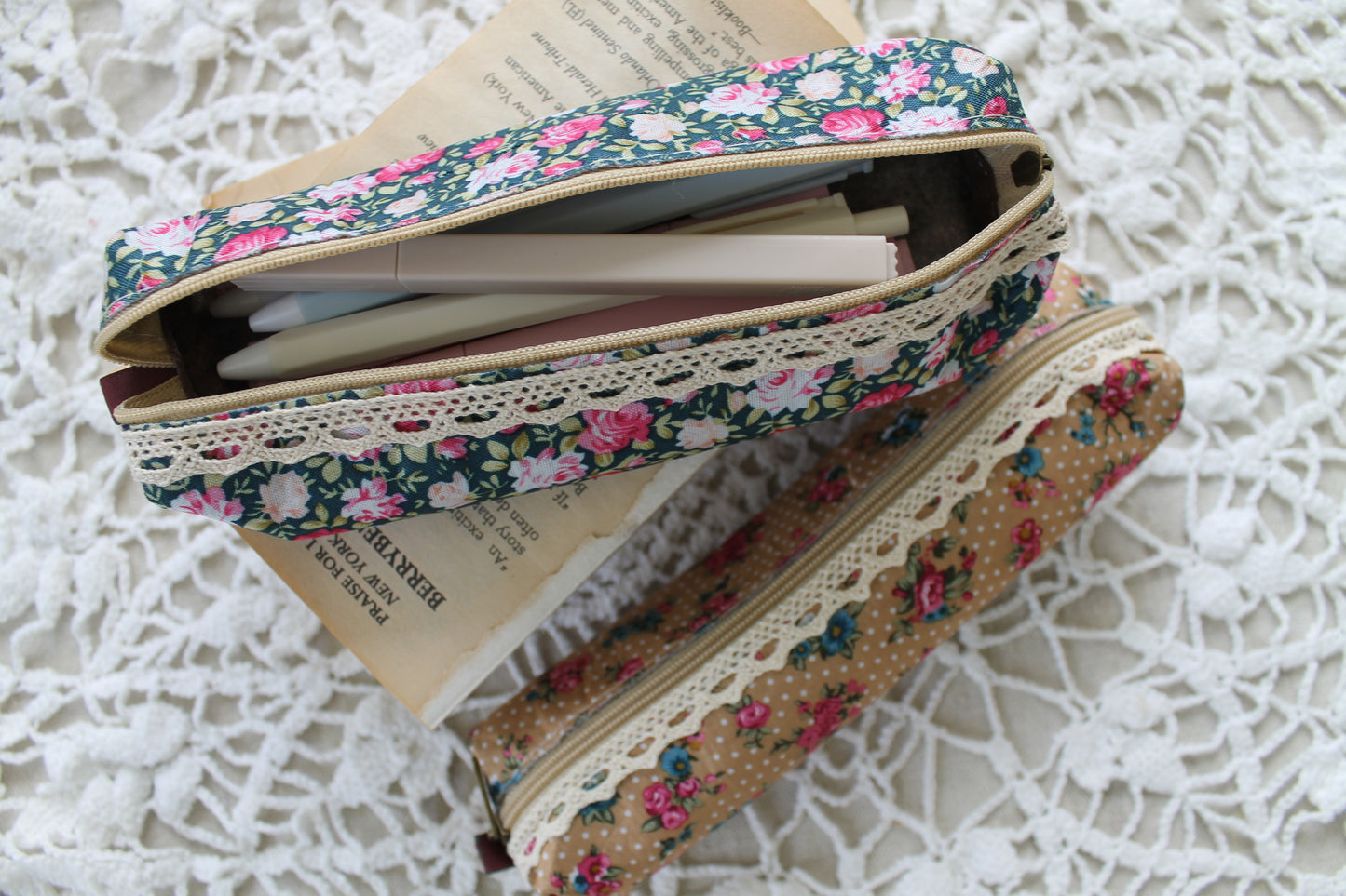 Neutral Floral Pen Pouch